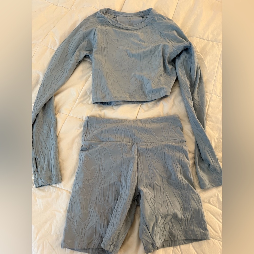 Elegant Textured Gray Crop Top and Shorts Set